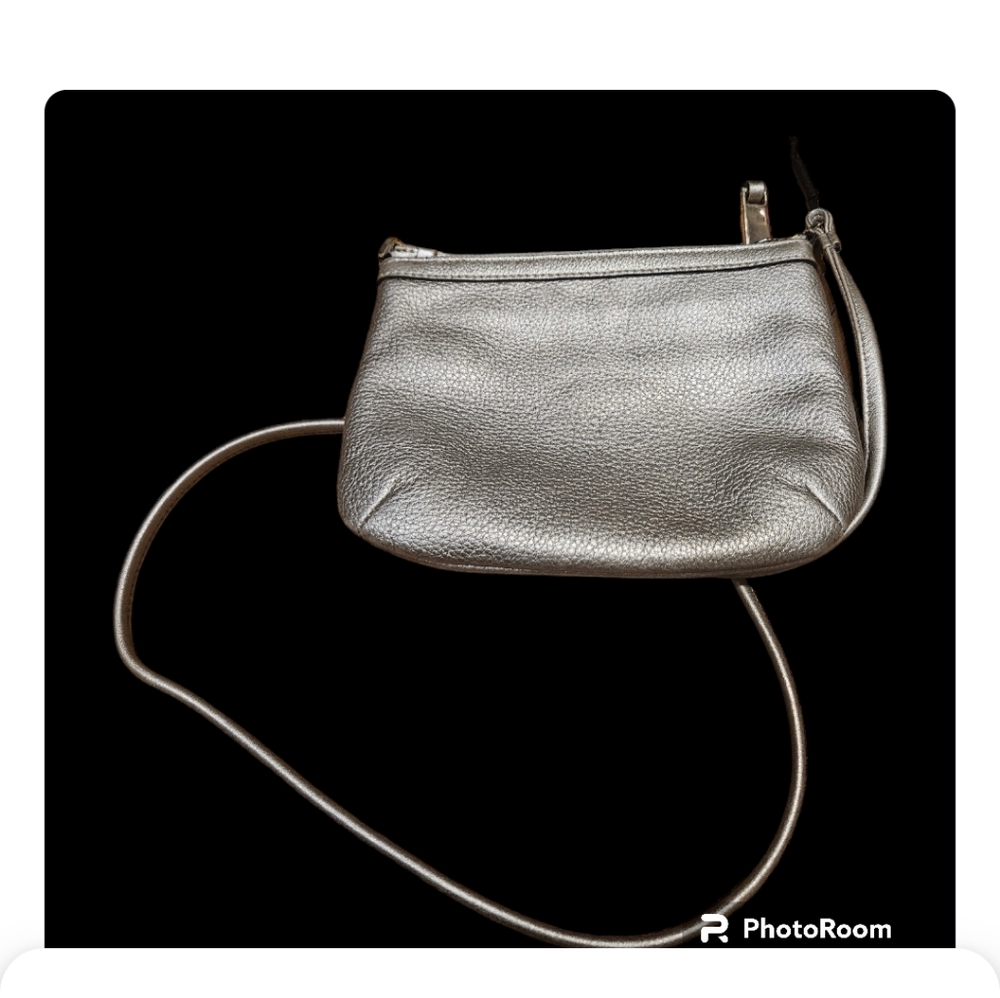 Calvin klein, small purse, gold. EUC beautiful gold purse